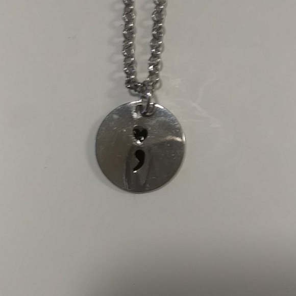 Silver necklace with logo for suicide prevention. Reminder for you and others. - Picture 1 of 3